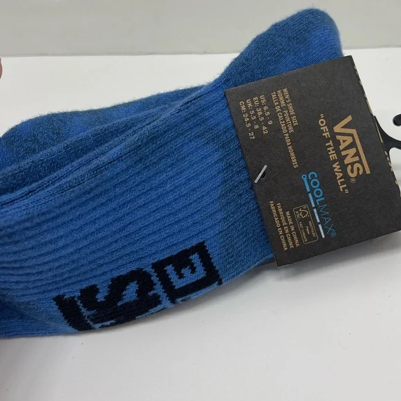 VANS Crew socks
VANS PERFORMANCE SOCKS
COOLMAX® FIBER WITH WICKING TECHNOLOGY - Picture 4 of 16
